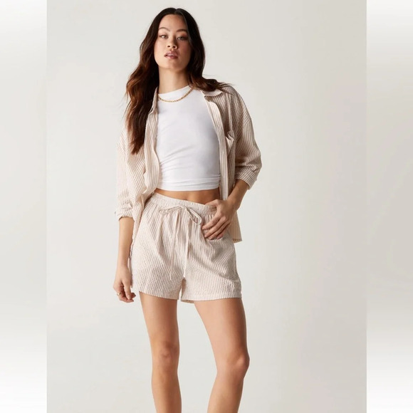 NWT NASTYGAL- Stripe Seersucker Oversized shirt size 2 - Picture 3 of 4